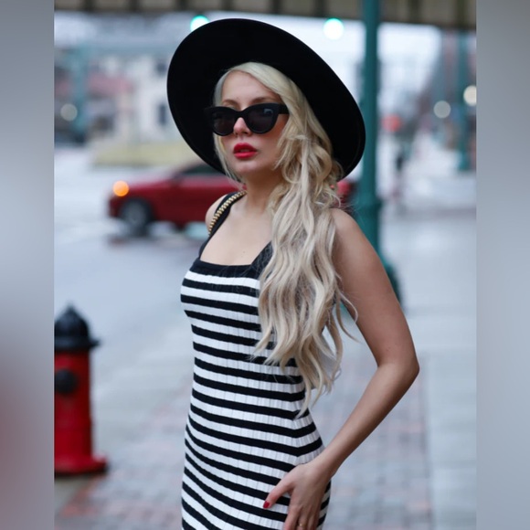 Merokeety NWT Sleeveless Square Neck Striped Midi Dress - Size Small - Picture 3 of 3